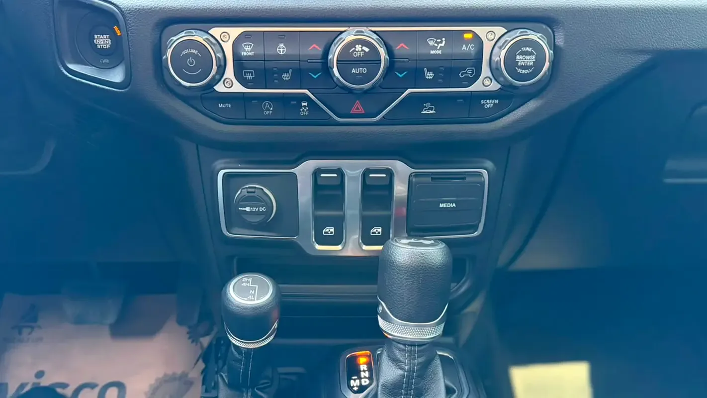 Jeep Wrangler 2.0 AT AWD (272 hp) - 13
