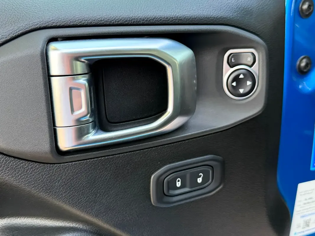 Jeep Wrangler 2.0 AT AWD (272 حصان) - 15