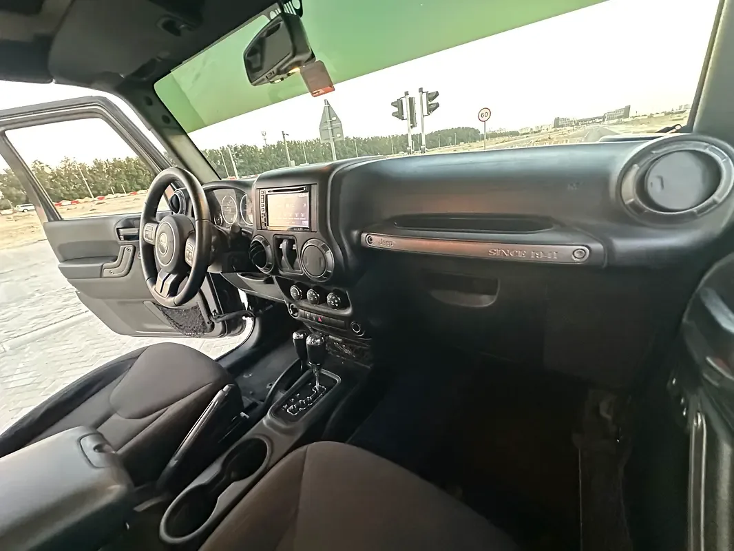 Jeep Wrangler 3.6 AT (284 حصان) - 12
