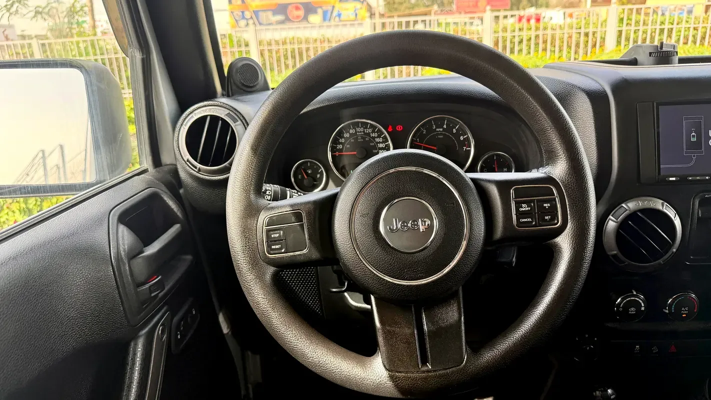 Jeep Wrangler 3.6 AT (284 حصان) - 16