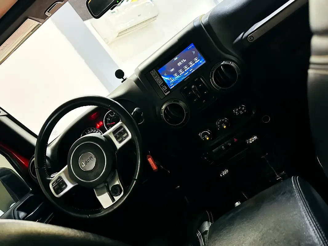 Jeep Wrangler 3.6 AT (284 حصان) - 12
