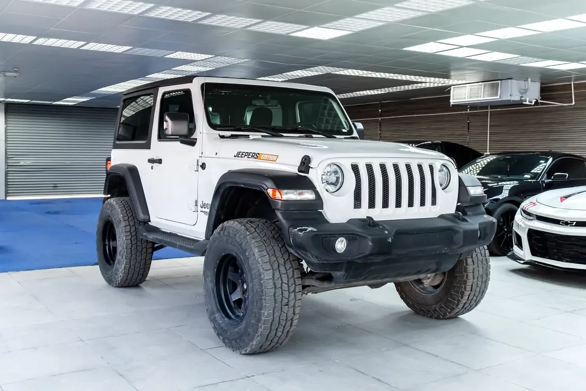 Jeep Wrangler 3.6 AT (284 حصان) - 2
