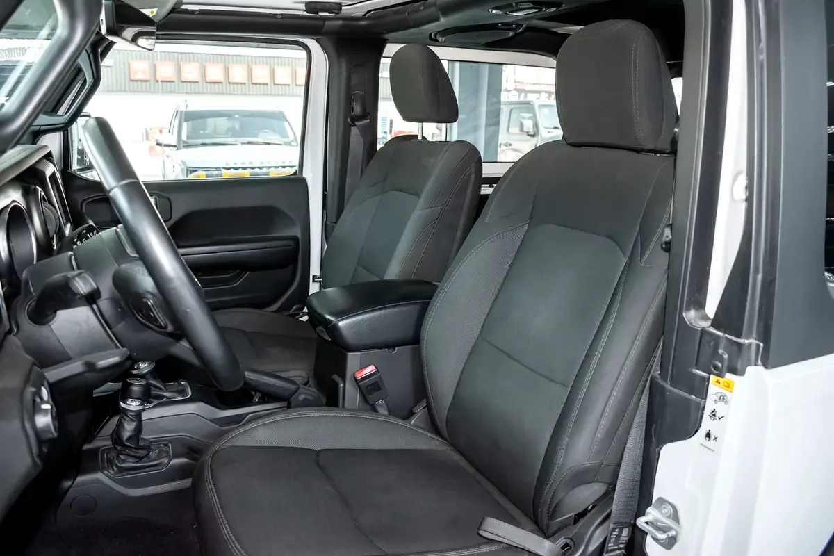 Jeep Wrangler 3.6 AT (284 حصان) - 8
