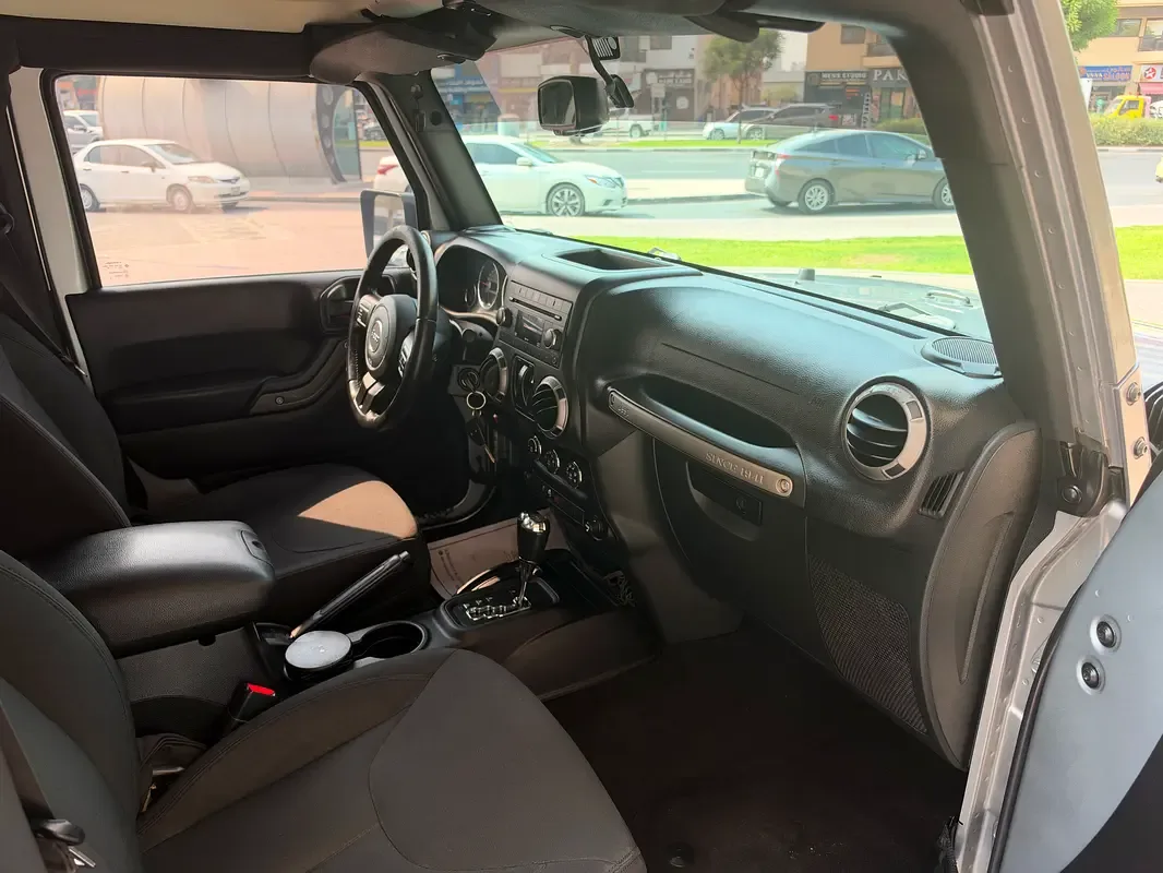 Jeep Wrangler 3.6 AT (284 hp) - 7