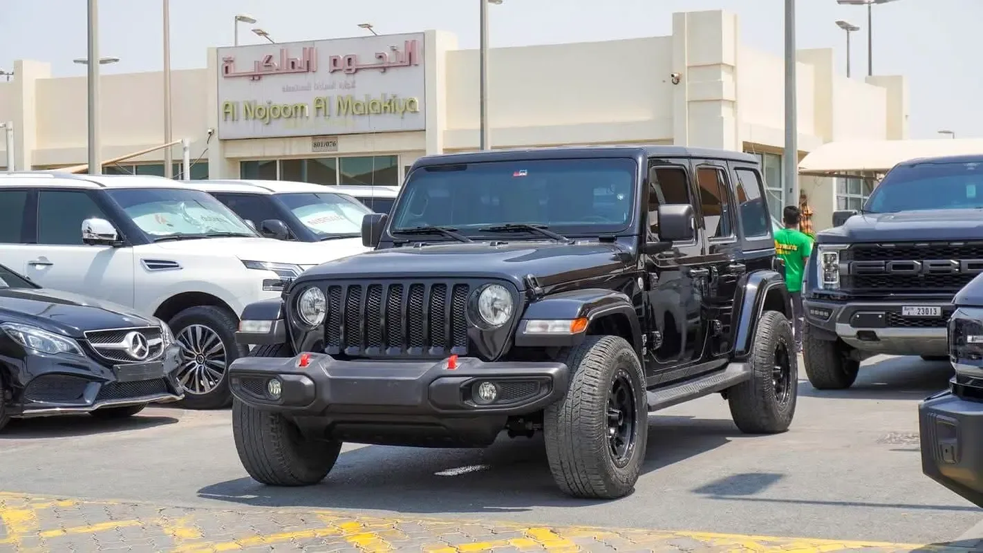 Jeep Wrangler 3.6 AT (286 حصان) - 2
