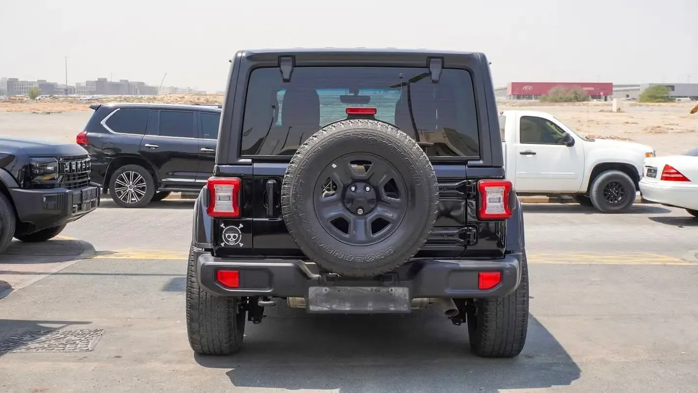 Jeep Wrangler 3.6 AT (286 حصان) - 4