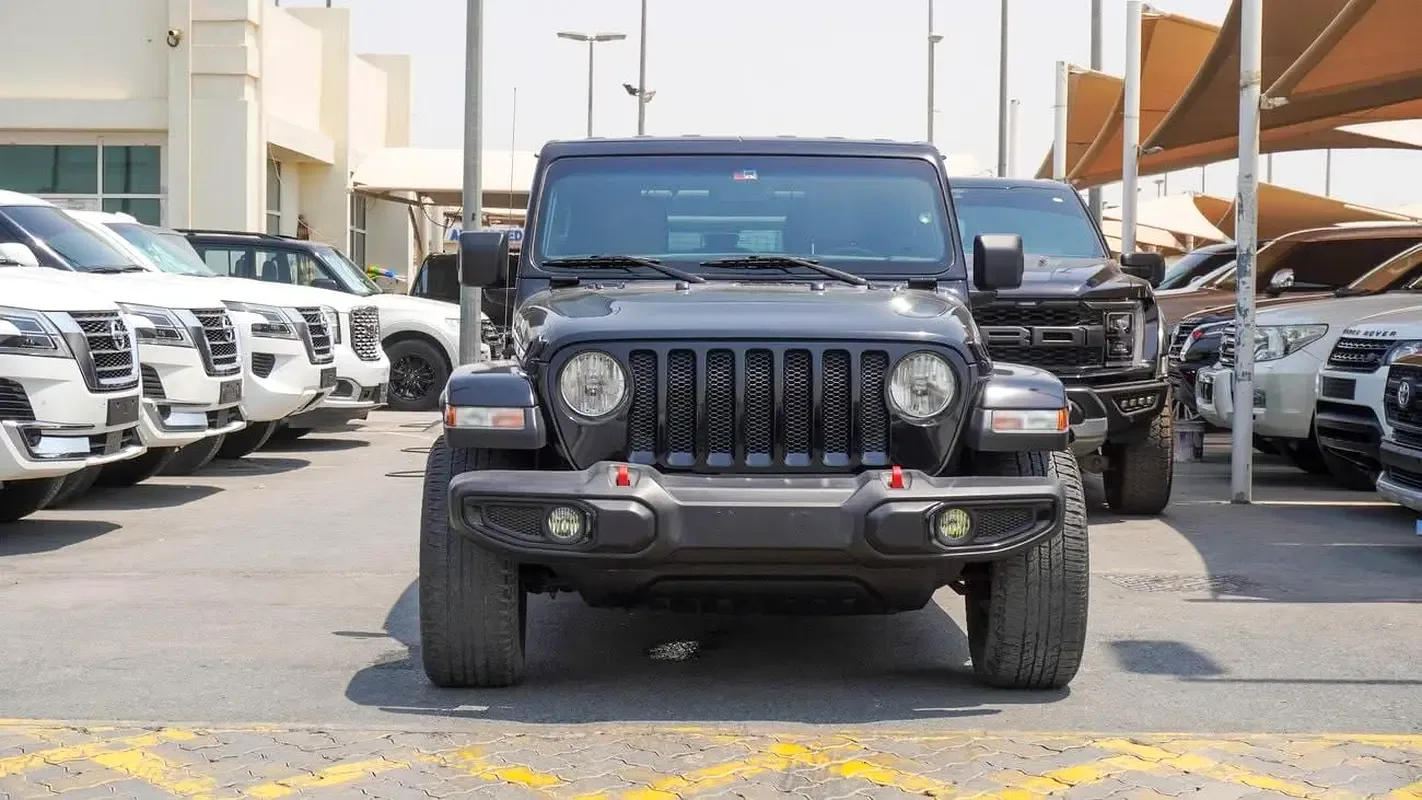 Jeep Wrangler 3.6 AT (286 حصان) - 3