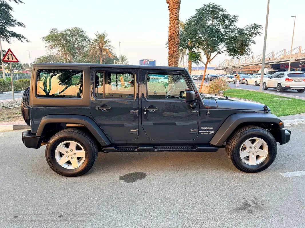 Jeep Wrangler 3.6 AT (286 حصان) - 4