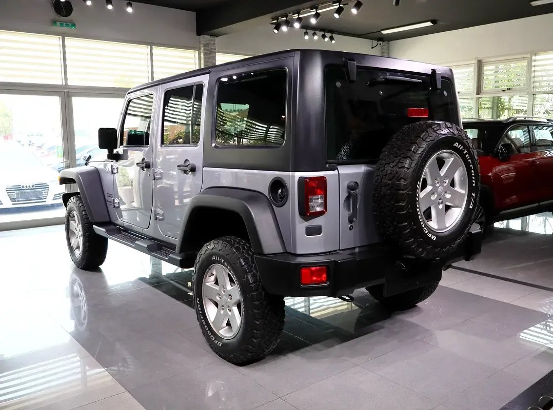 Jeep Wrangler 3.6 AT (286 hp) - 4