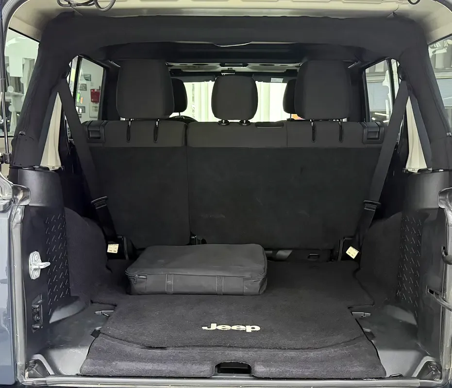 Jeep Wrangler 3.6 AT (286 hp) - 15
