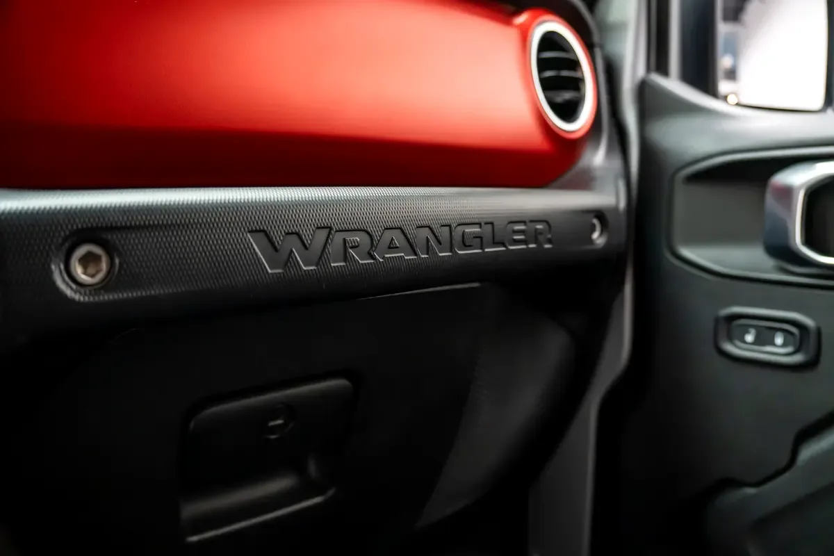 Jeep Wrangler 3.6 AT (286 hp) - 11