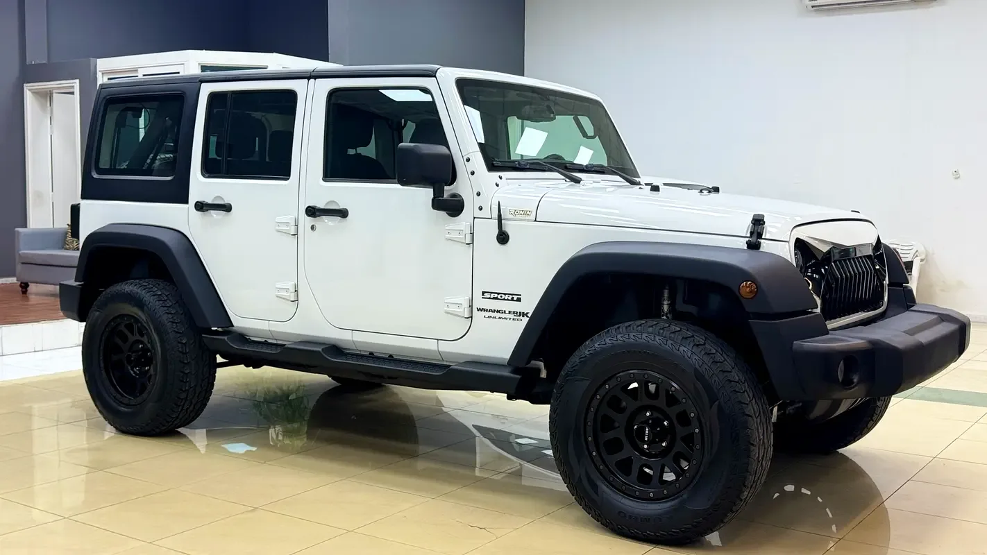 Jeep Wrangler 3.6 AT (286 حصان) - 3