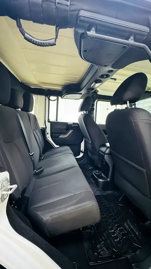 Jeep Wrangler 3.6 AT (286 حصان) - 12