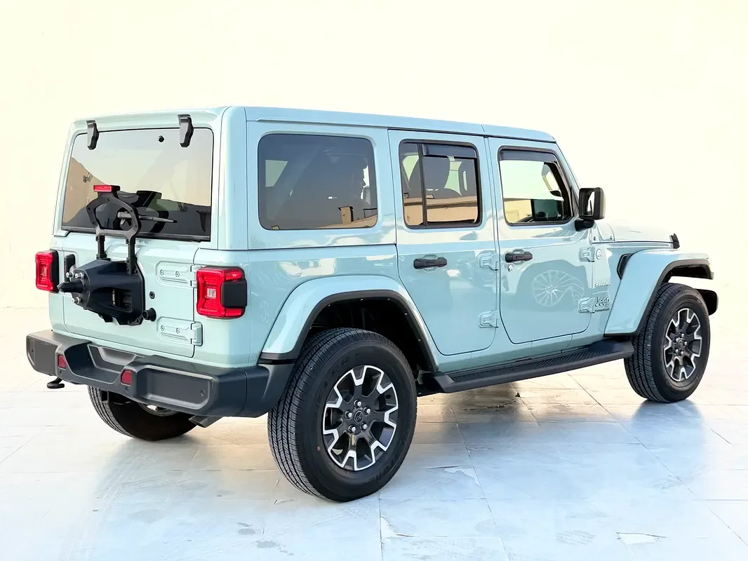 Jeep Wrangler 3.6 AT 4WD (290 حصان) - 3
