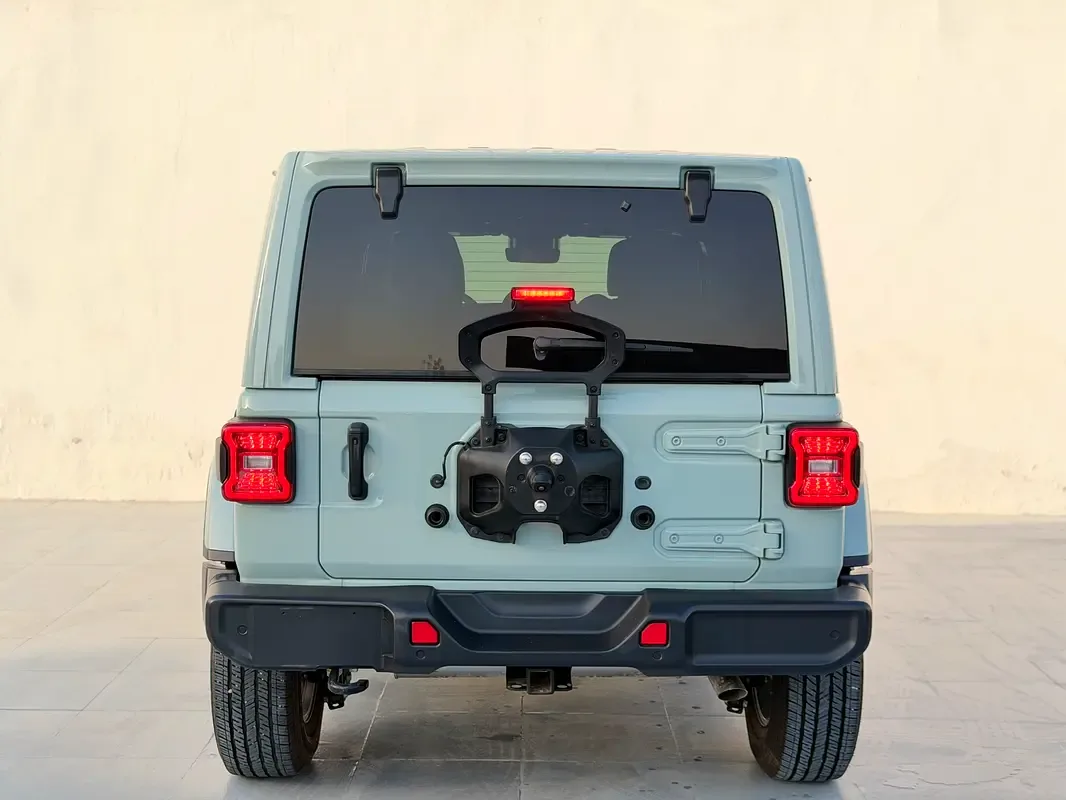 Jeep Wrangler 3.6 AT 4WD (290 حصان) - 8