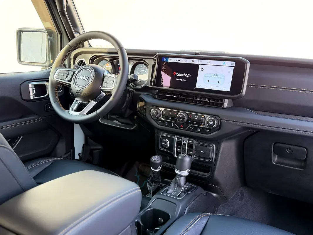 Jeep Wrangler 3.6 AT 4WD (290 حصان) - 9