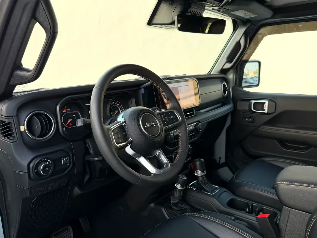 Jeep Wrangler 3.6 AT 4WD (290 حصان) - 11