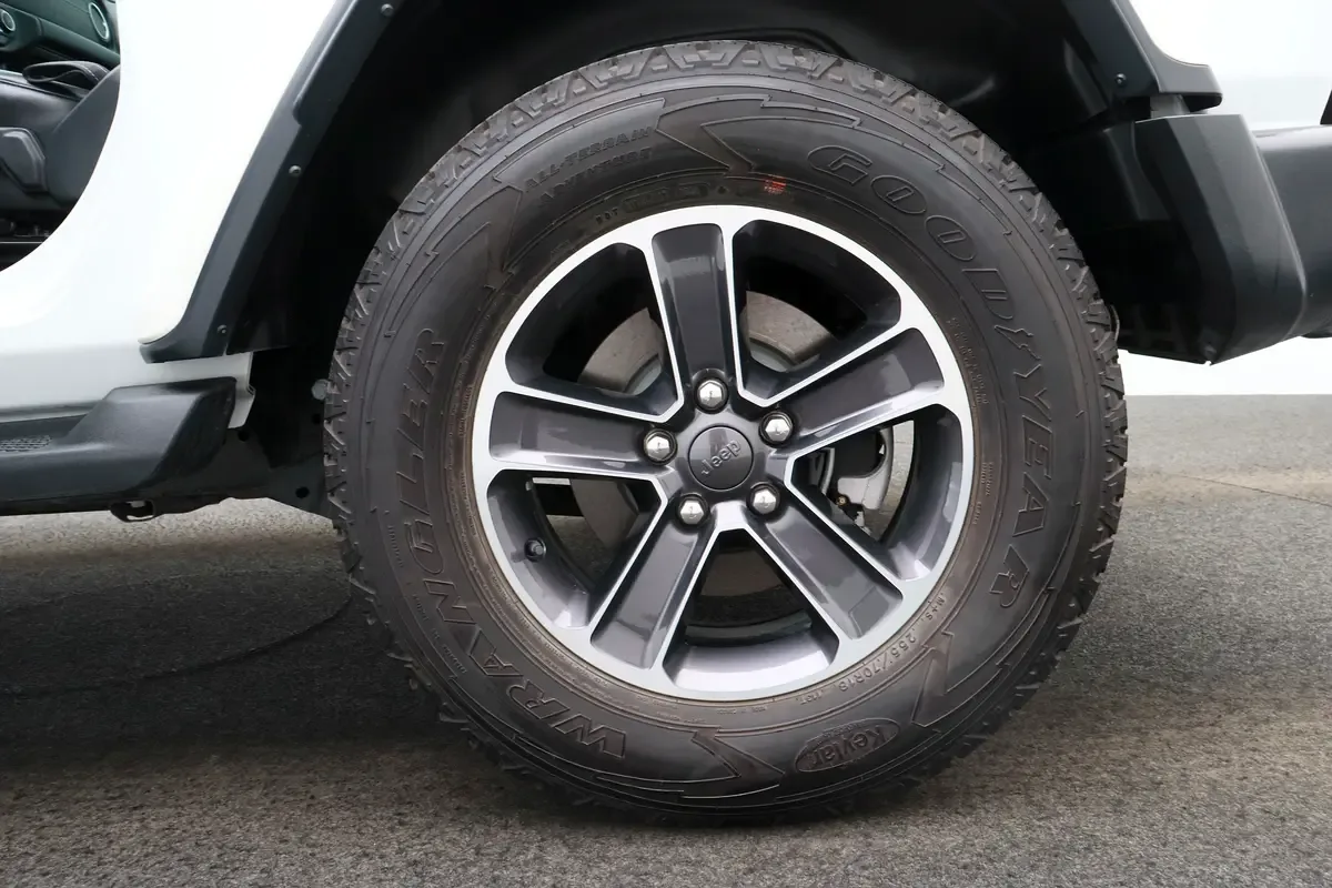 Jeep Wrangler 3.6 AT 4WD (290 hp) - 7