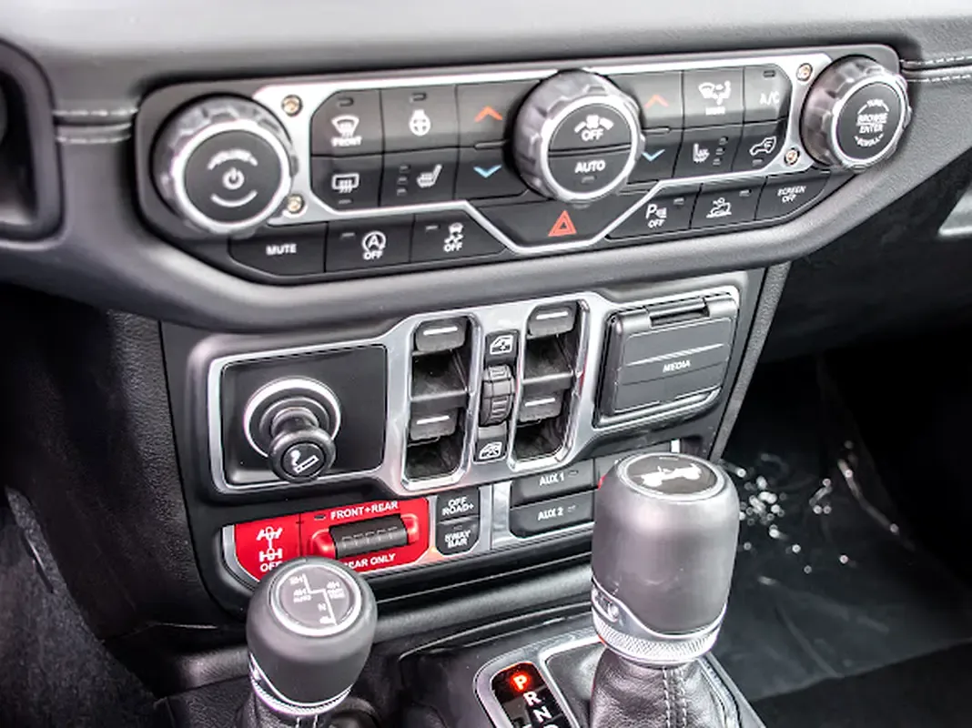 Jeep Wrangler 3.6 AT 4WD (290 hp) - 7