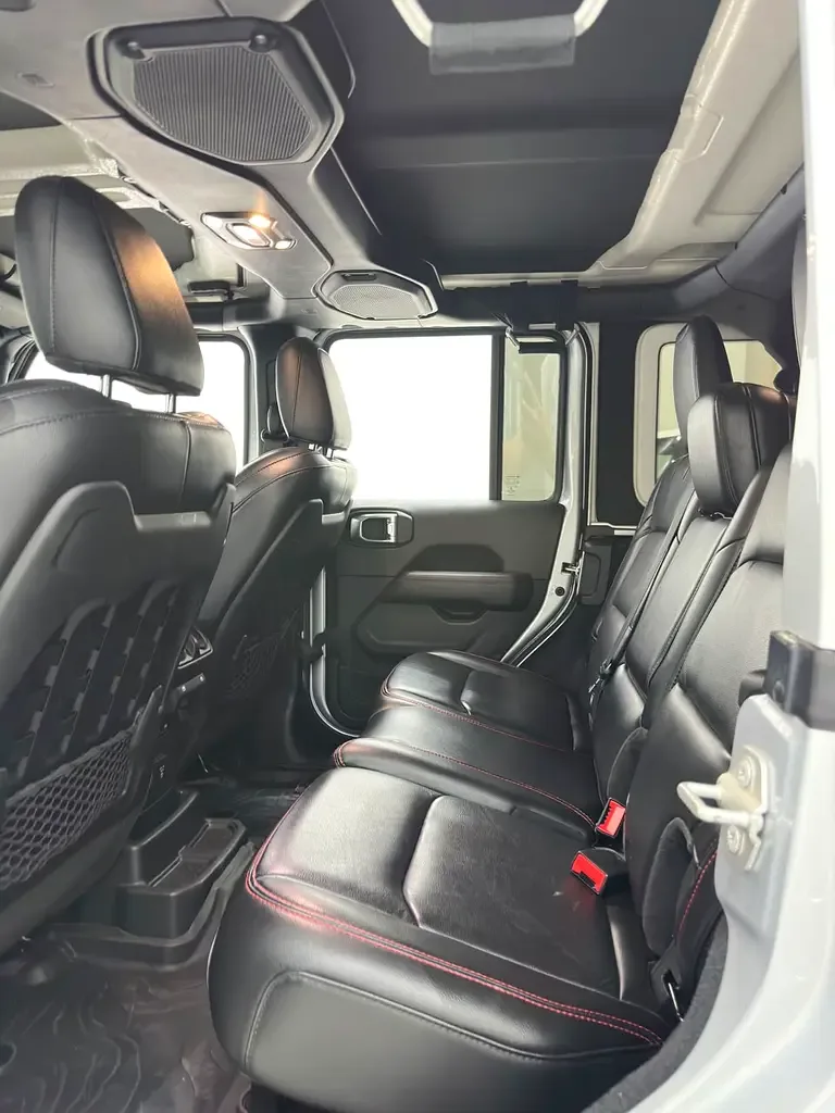 Jeep Wrangler 3.6 AT 4WD (290 hp) - 17