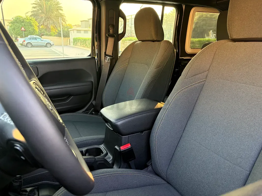 Jeep Wrangler 3.6 AT 4WD (290 hp) - 16