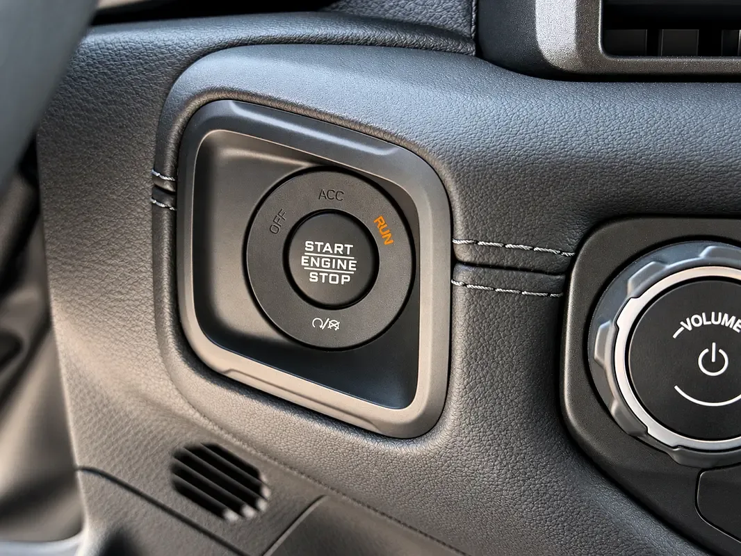 Jeep Wrangler 3.6 AT 4WD (290 hp) - 11