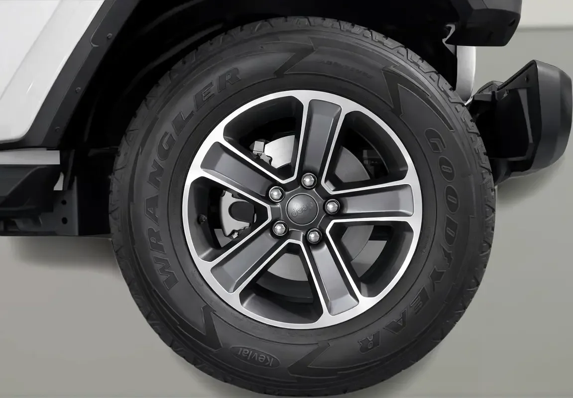Jeep Wrangler 3.6 AT 4WD (290 حصان) - 12