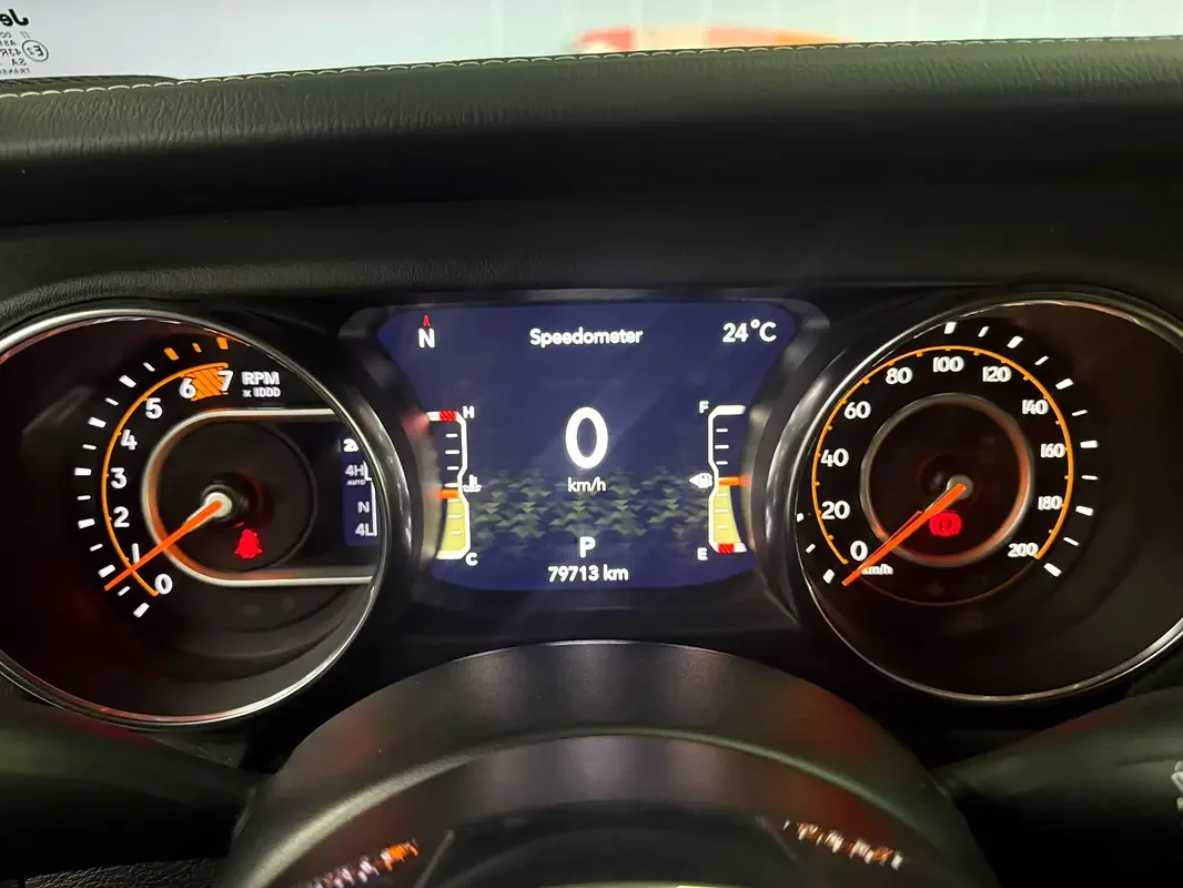 Jeep Wrangler 3.6 AT 4WD (290 حصان) - 13