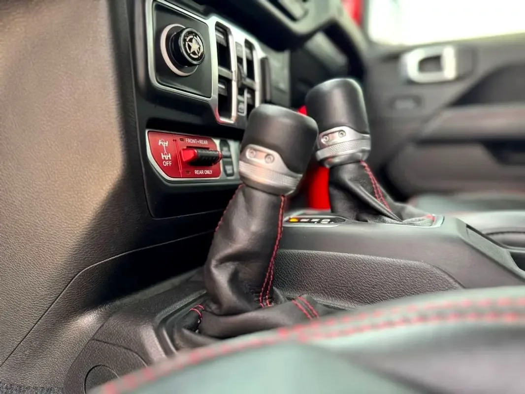 Jeep Wrangler 3.6 AT AWD (285 hp) - 14