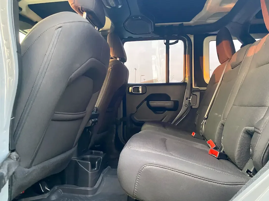 Jeep Wrangler 3.6 AT AWD (285 hp) - 11