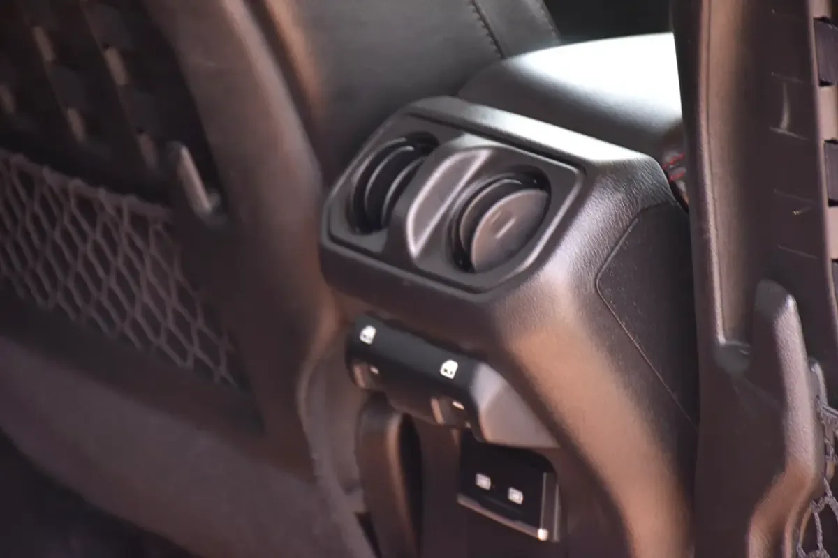 Jeep Wrangler 3.6 AT AWD (285 hp) - 11