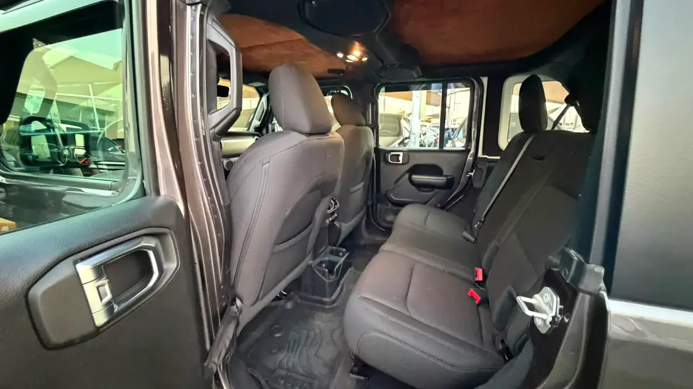Jeep Wrangler 3.6 AT AWD (285 حصان) - 13