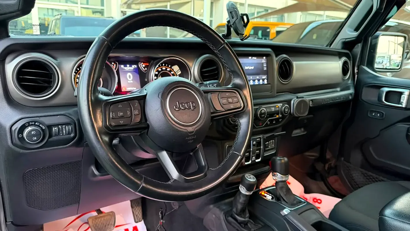 Jeep Wrangler 3.6 AT AWD (285 حصان) - 12