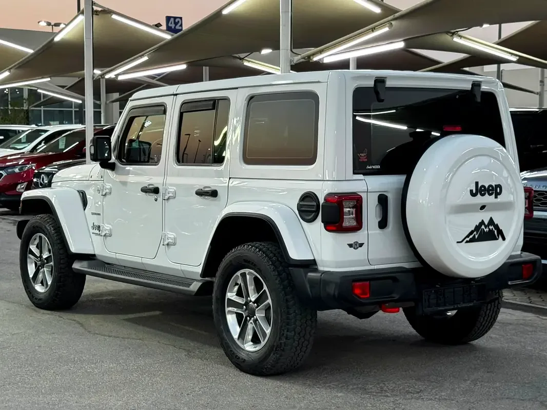 Jeep Wrangler 3.6 AT AWD (285 hp) - 8