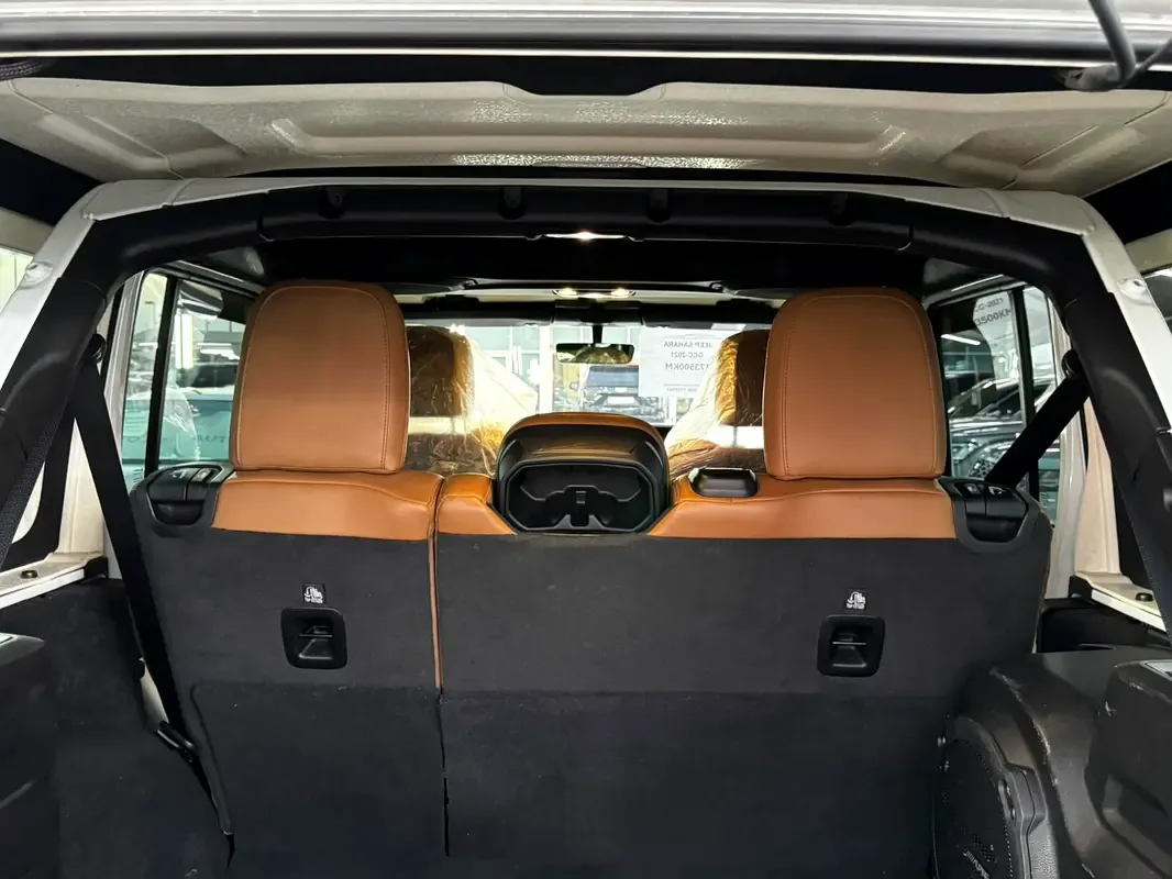 Jeep Wrangler 3.6 AT AWD (285 hp) - 9