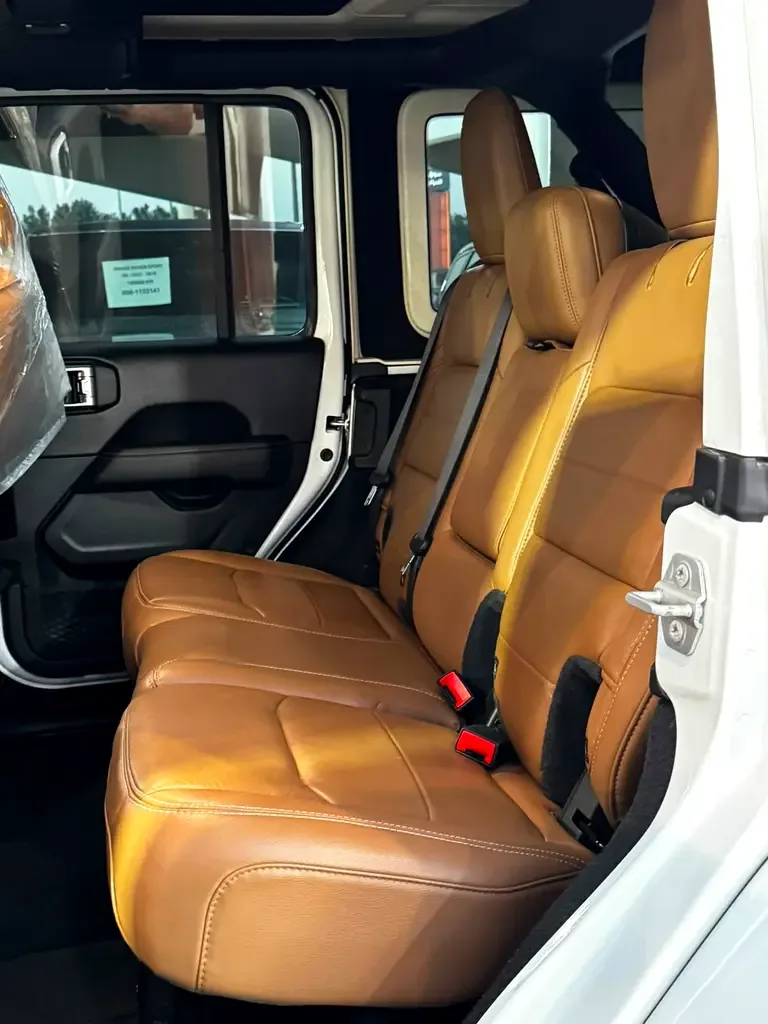 Jeep Wrangler 3.6 AT AWD (285 hp) - 11