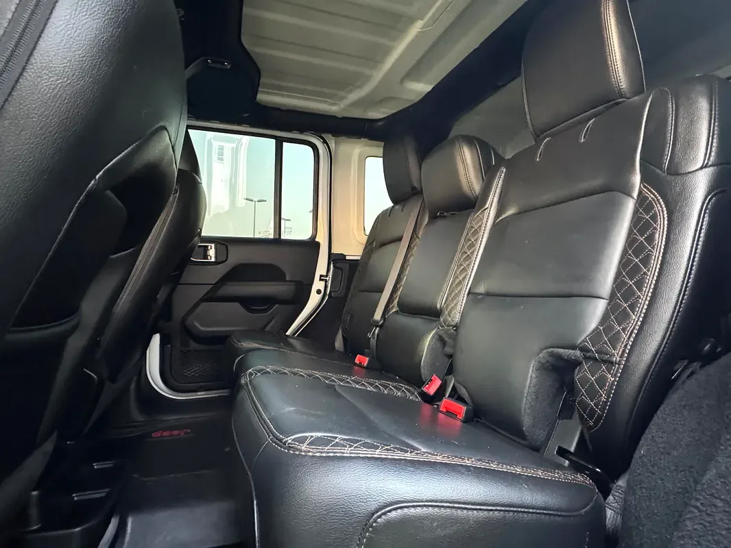 Jeep Wrangler 3.6 AT AWD (285 حصان) - 4