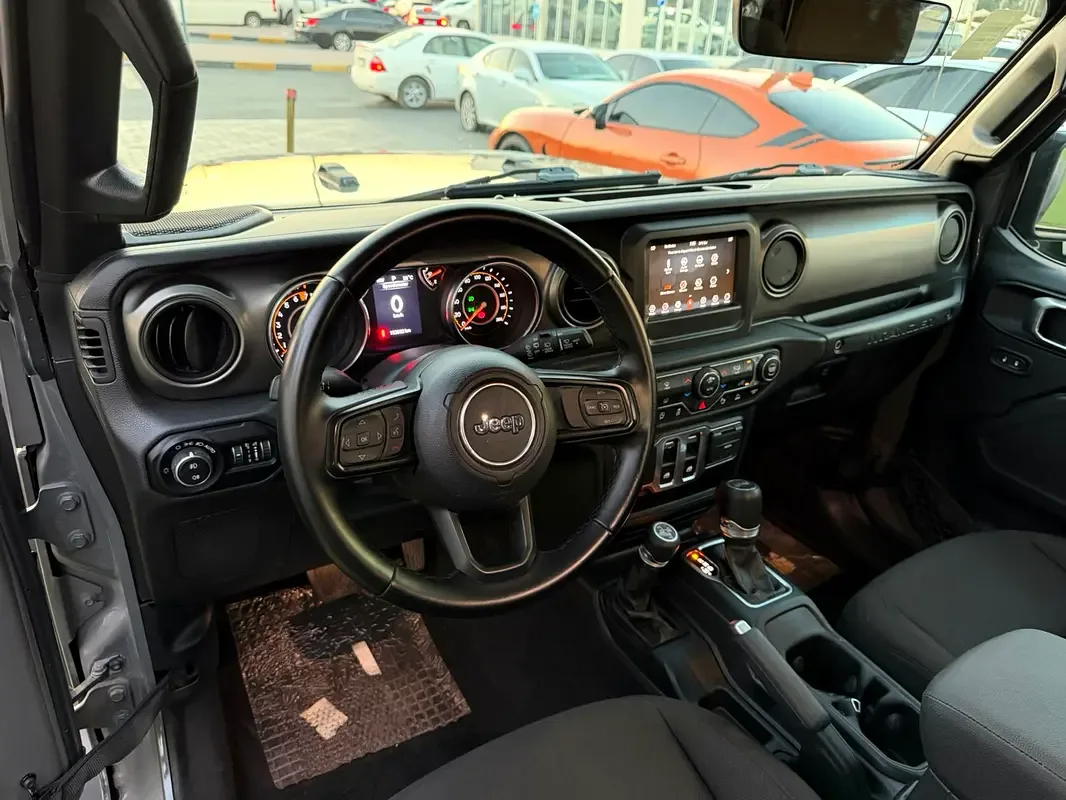 Jeep Wrangler 3.6 AT AWD (285 hp) - 10
