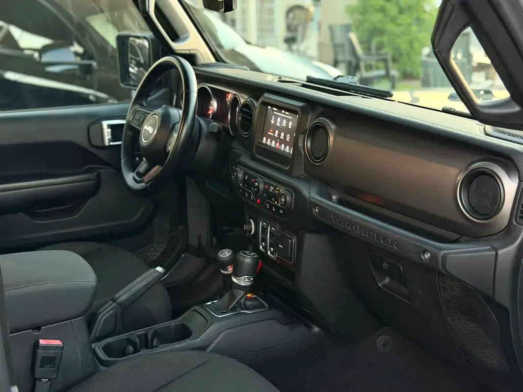 Jeep Wrangler 3.6 AT AWD (285 hp) - 12