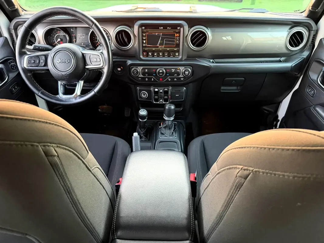 Jeep Wrangler 3.6 AT AWD (285 حصان) - 13