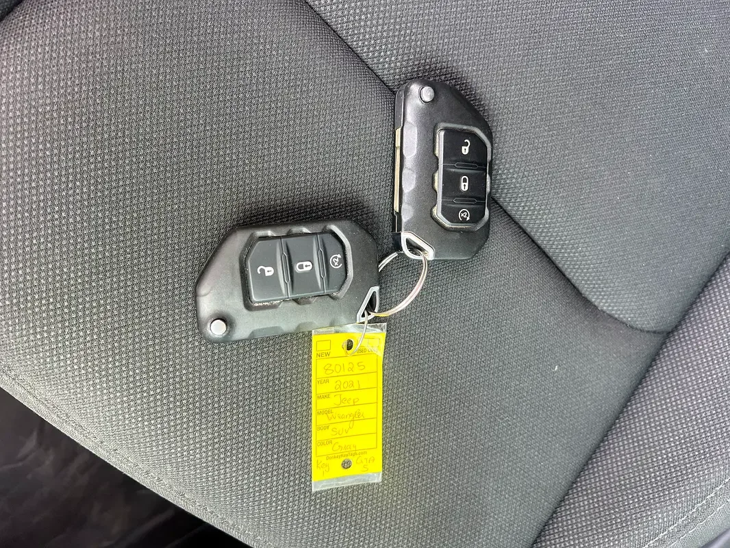 Jeep Wrangler 3.6 AT AWD (285 حصان) - 14