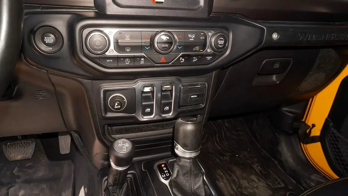 Jeep Wrangler 3.6 AT AWD (285 hp) - 12