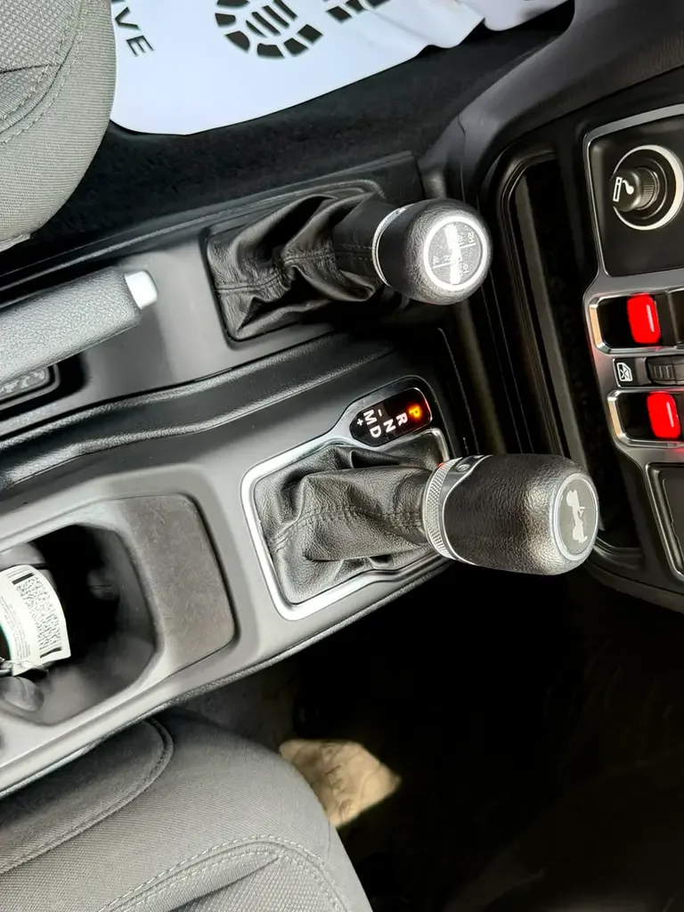 Jeep Wrangler 3.6 AT AWD (285 hp) - 5