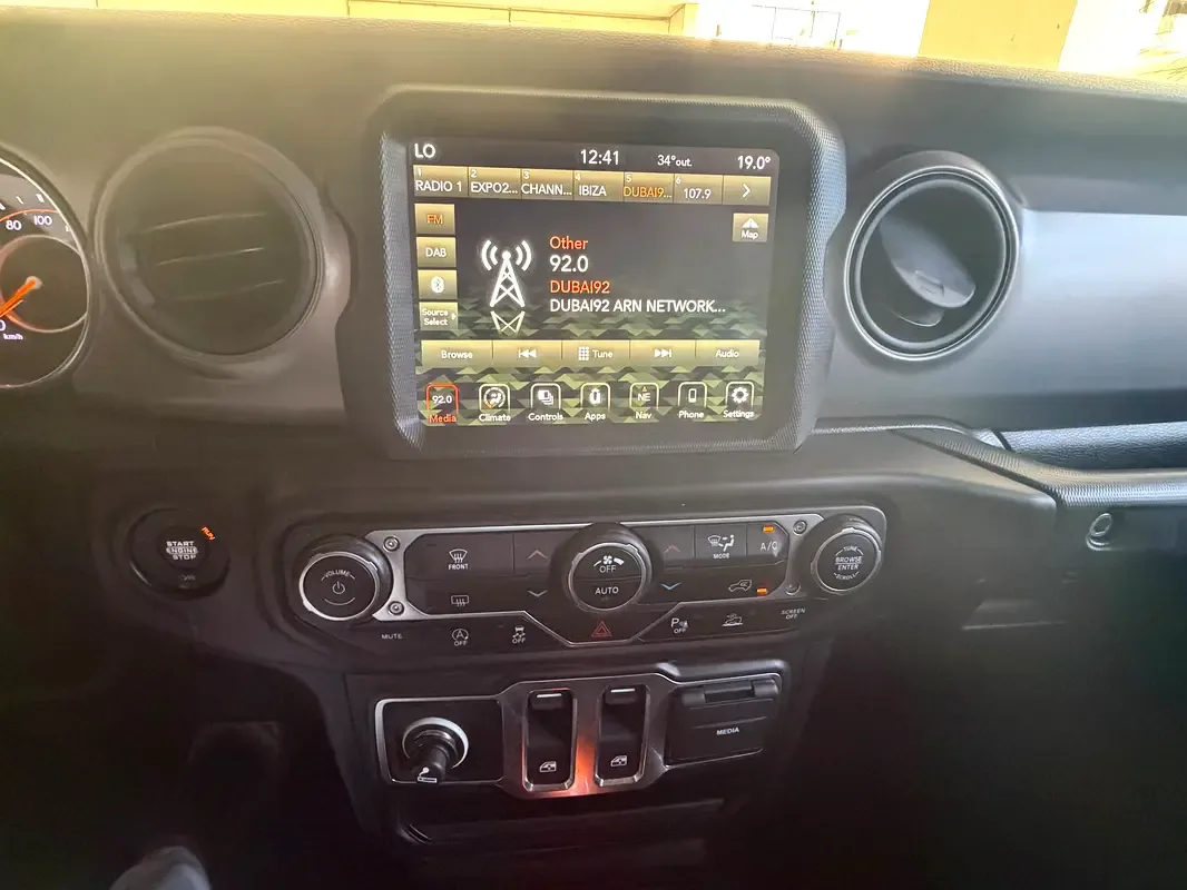 Jeep Wrangler 3.6 AT AWD (285 حصان) - 8