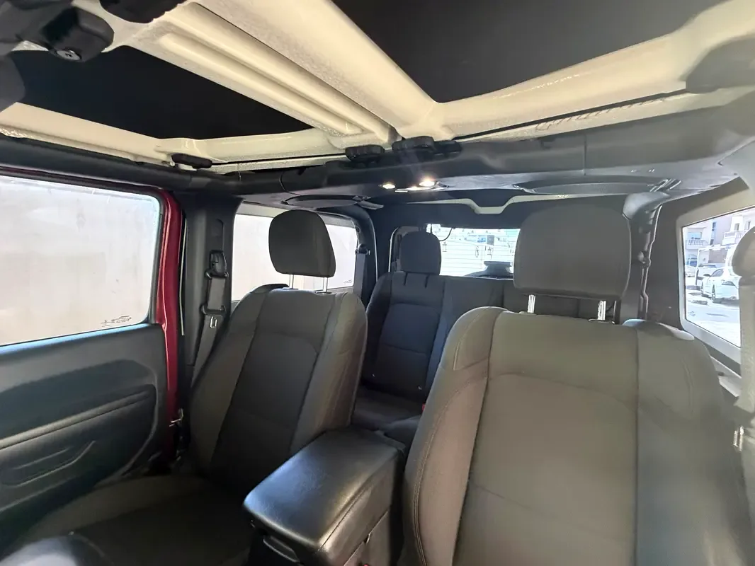 Jeep Wrangler 3.6 AT AWD (285 حصان) - 16