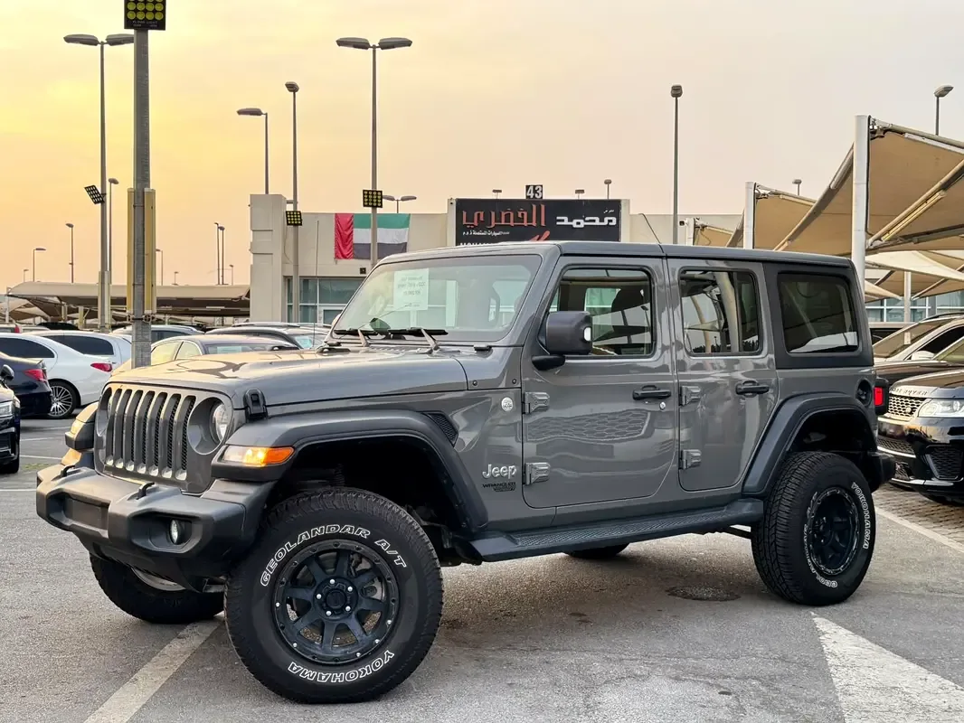 Jeep Wrangler 3.6 AT AWD (285 حصان)