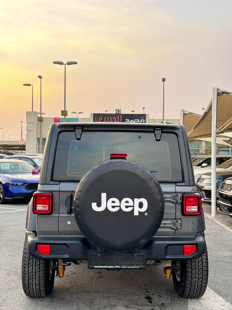 Jeep Wrangler 3.6 AT AWD (285 حصان) - 6