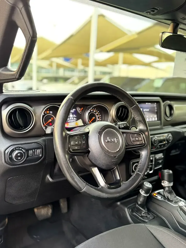 Jeep Wrangler 3.6 AT AWD (285 حصان) - 9