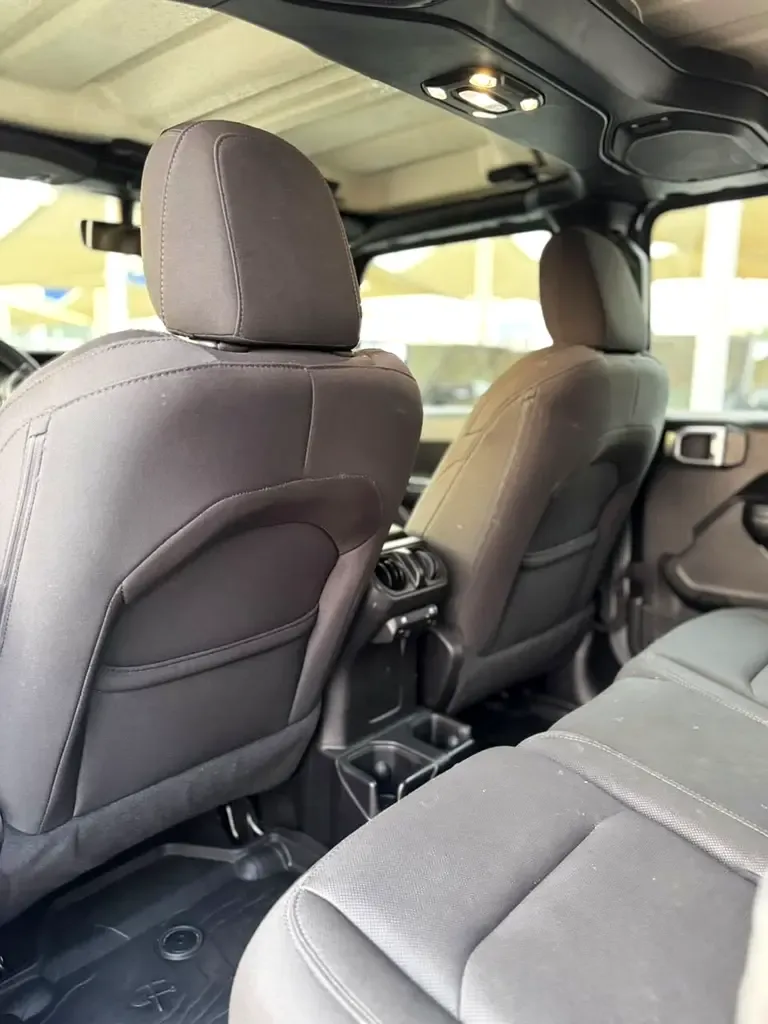 Jeep Wrangler 3.6 AT AWD (285 حصان) - 15
