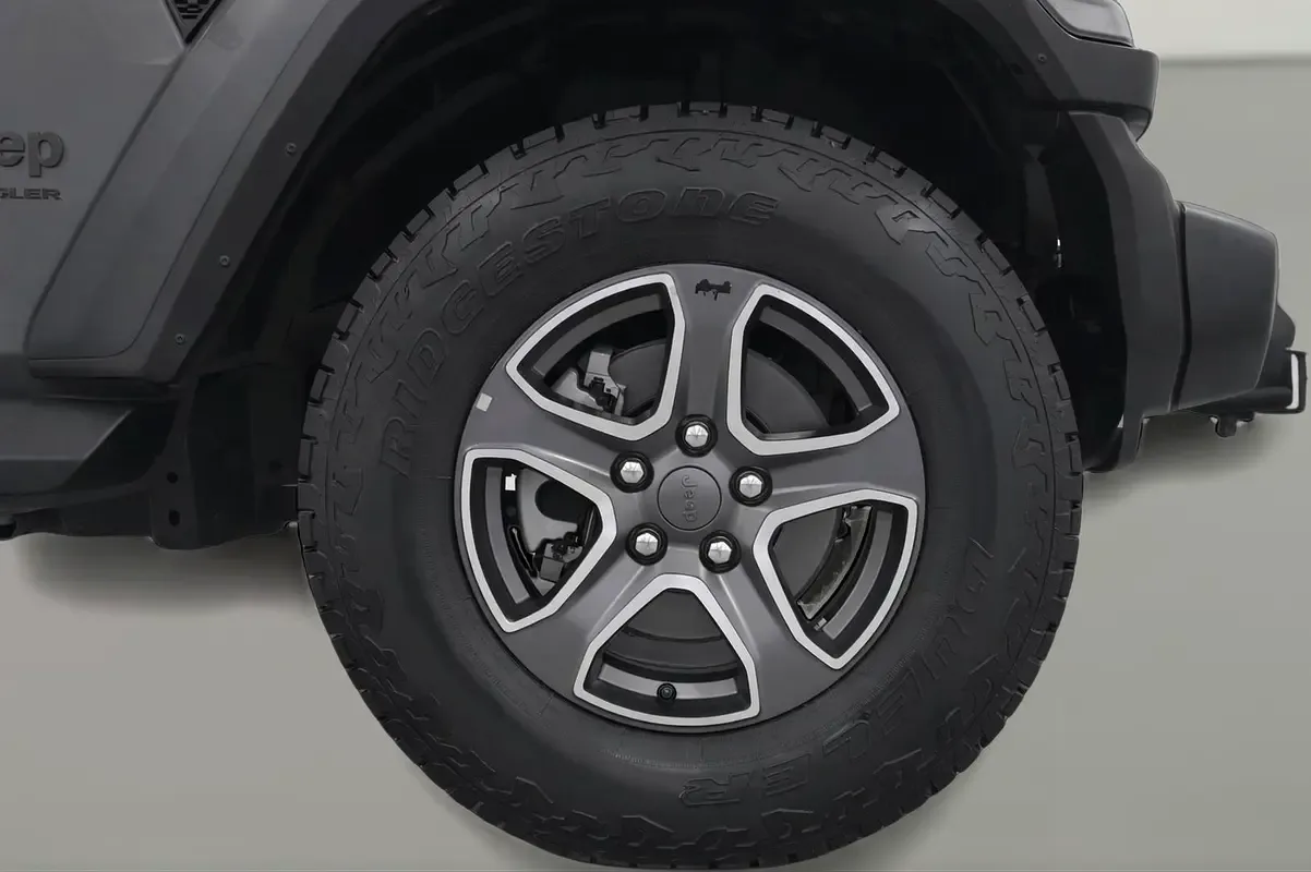 Jeep Wrangler 3.6 AT AWD (285 حصان) - 12